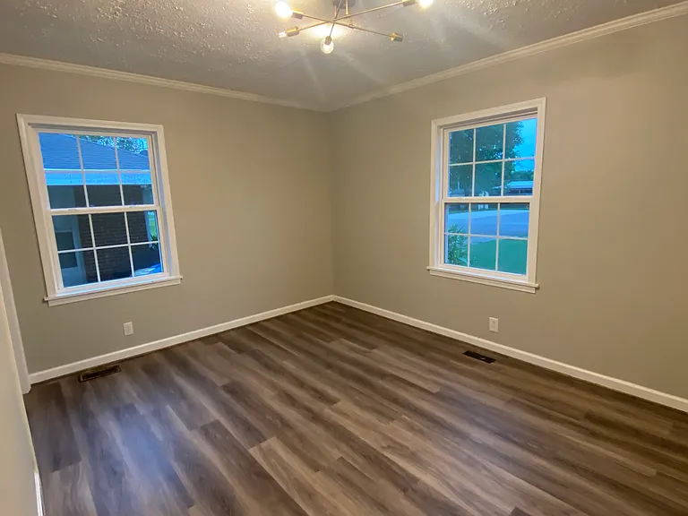 309 W Hite St — Photo 17