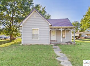 108 S Lee St, Leeton, MO 64761