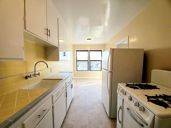 5th image of 125 South Blvd #7