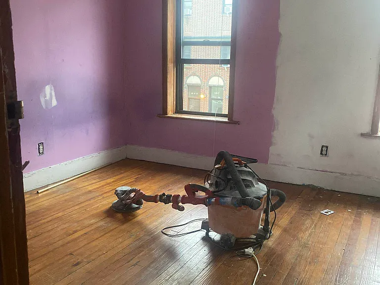 25-43 35th St #2L — Photo 7