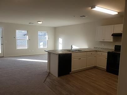 4th image of 1616 E Silver Reef Dr
