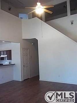 4th image of 856 Brockden Dr