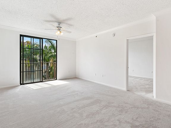 2nd image of 630 S Sapodilla Avenue #Ph03