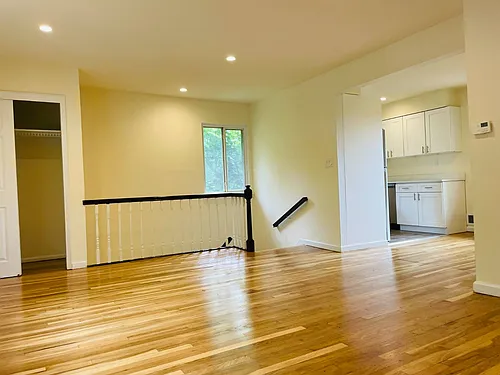 26 Elm Ave Photo 1