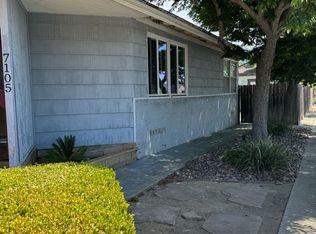 7105 Hoffman Ave, La Mesa, CA 91941