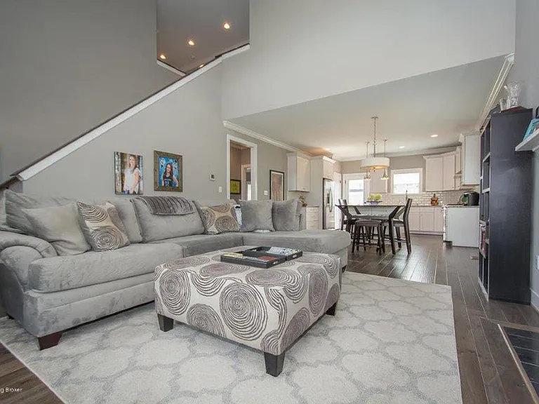 1704 Coral Ct — Photo 31