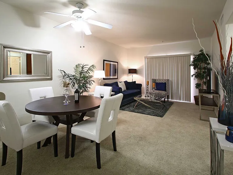 Silverhawk Apartments — Photo 9