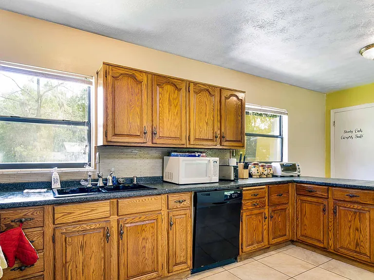 2843 Shady Oak Ln — Photo 28