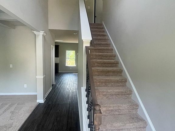 3rd image of 62 Cuscowilla Trl