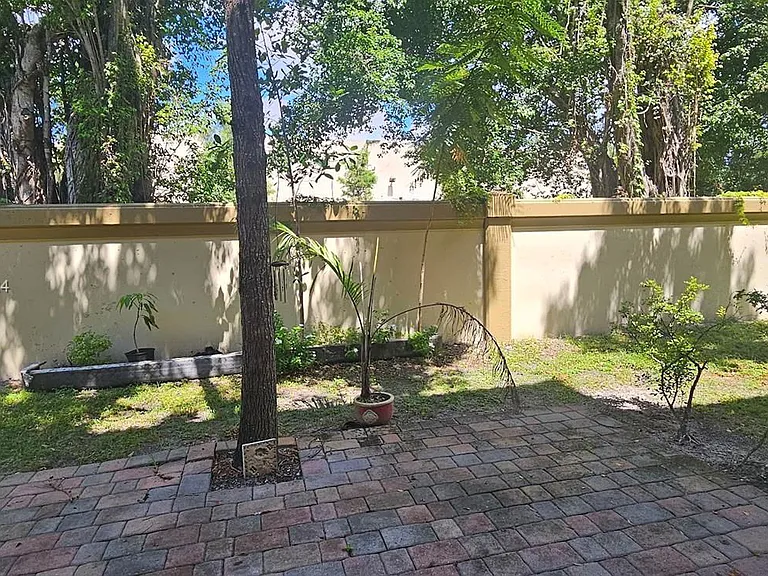 3311 Merrick Ln — Photo 19