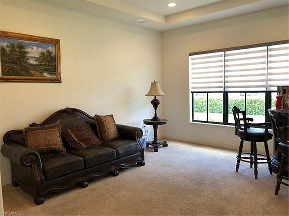3rd image of 5060 Milano St