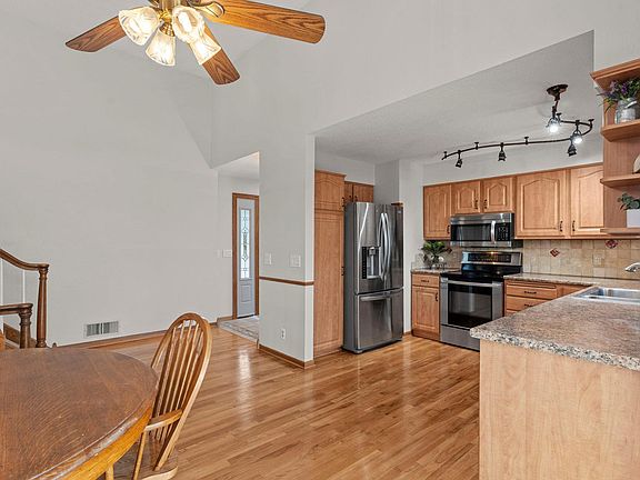 5th image of 5427 Brittany Ct