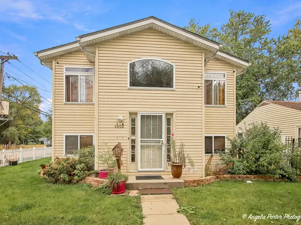 1002 New York St, Waukegan, IL 60085