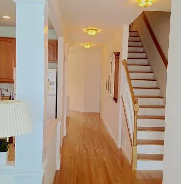 255 Rolling Hill Rd — Photo 2