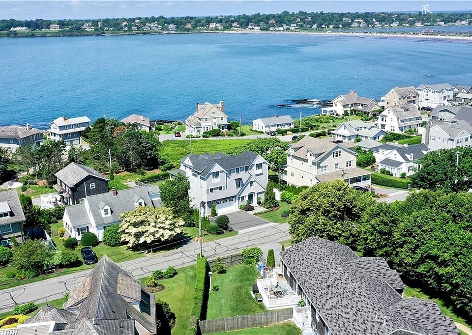 203 Tuckerman Ave, Middletown, RI 02842 Zillow