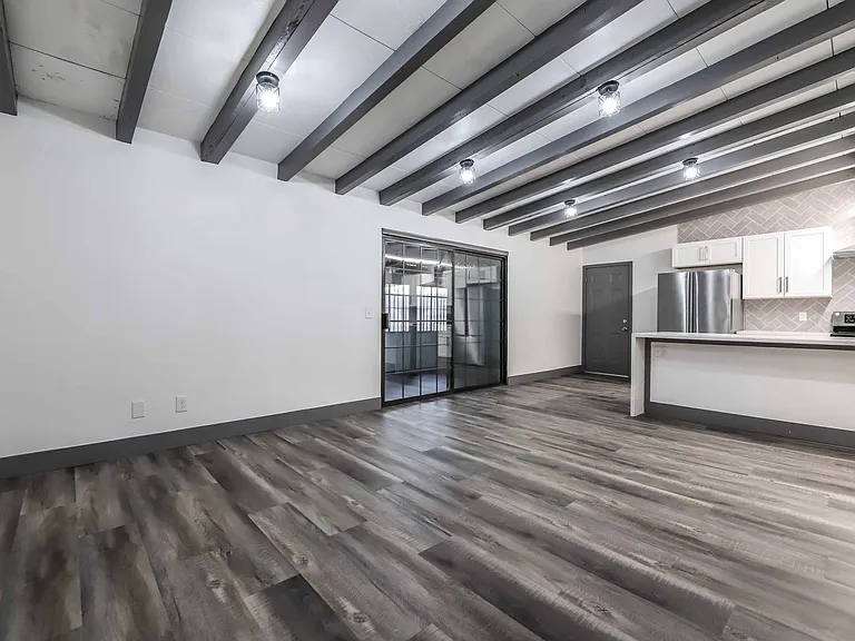 612 N Bruce St — Photo 10