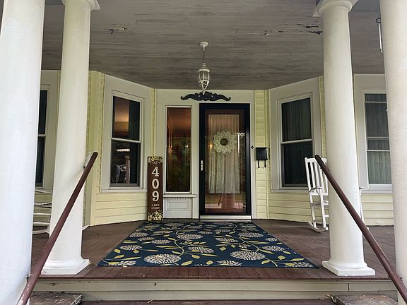 4th image of 409 E Main St