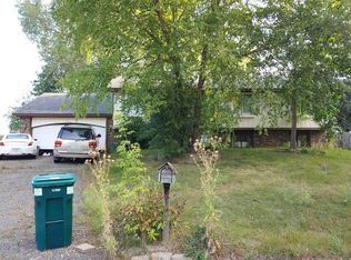 116 Knoll Cir E, Burnsville, MN 55337