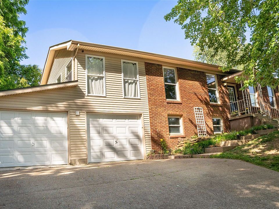 1st image of 115 Shauna Dr