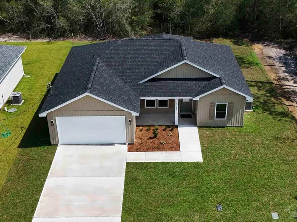 5737 San Blas St, Milton, FL 32583