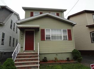 260 40th St, Irvington, NJ 07111