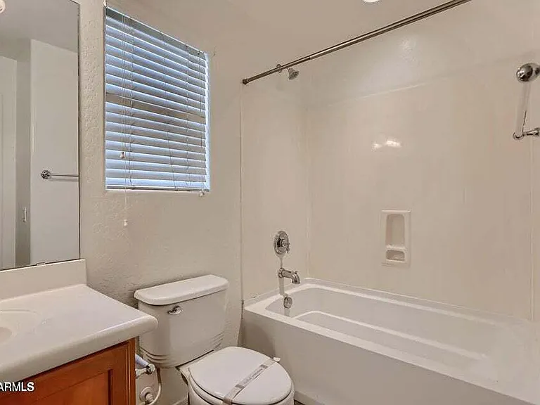 2039 W Kathleen Rd — Photo 24
