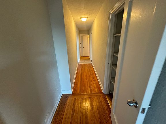 5th image of 3100 Netherland Ave #5C