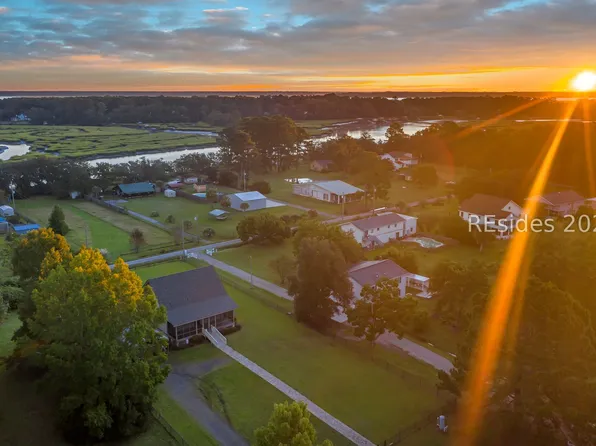 189 Deloss Point Rd, Ridgeland, SC 29936