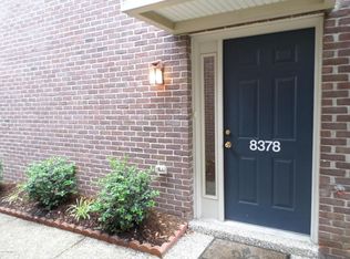 8378 Grand Trevi Dr, Louisville, KY 40228
