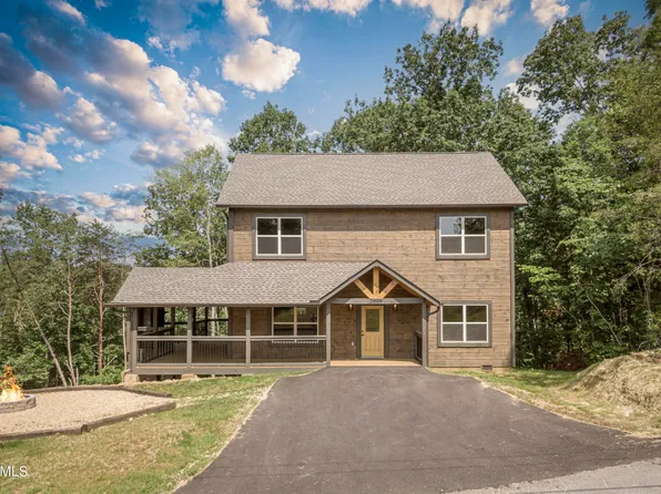 2009 Oakmont Dr, Sevierville, TN 37876