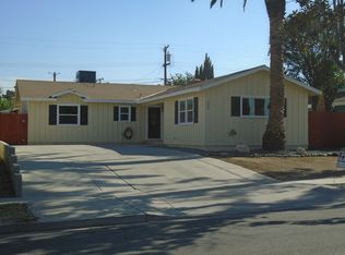 305 E Woodrow St, Taft, CA 93268