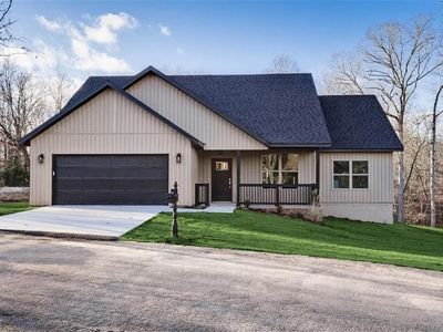 1 Orkney Ln, Bella Vista, AR, 72715