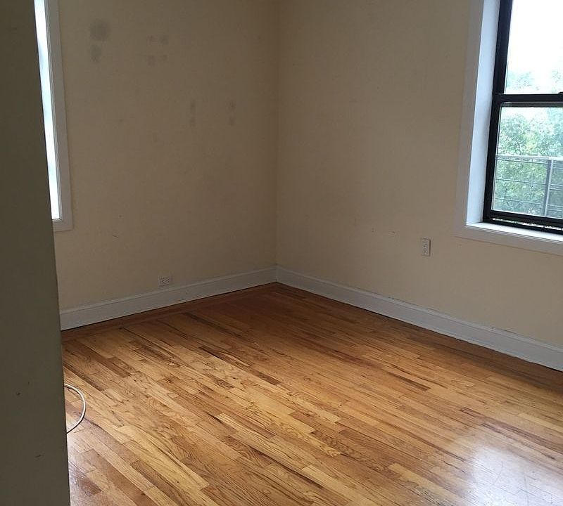 1st image of 4321 49th St APT B2