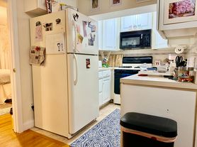 1122 Commonwealth Ave