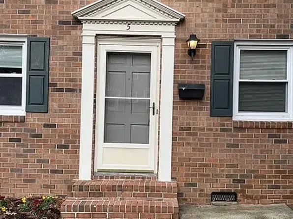 1245 Laskin Rd APT 5, Virginia Beach, VA 23451