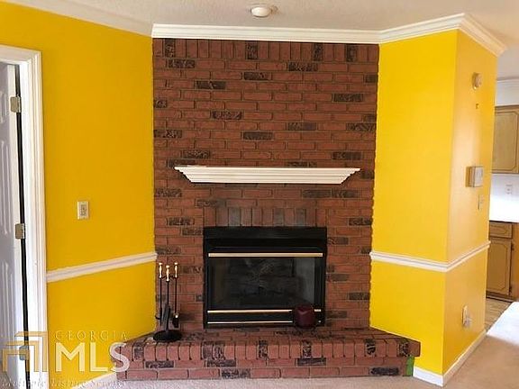 4th image of 127 Long Island Dr