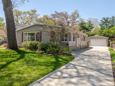 2331 Hyland St, Ferndale, MI, 48220