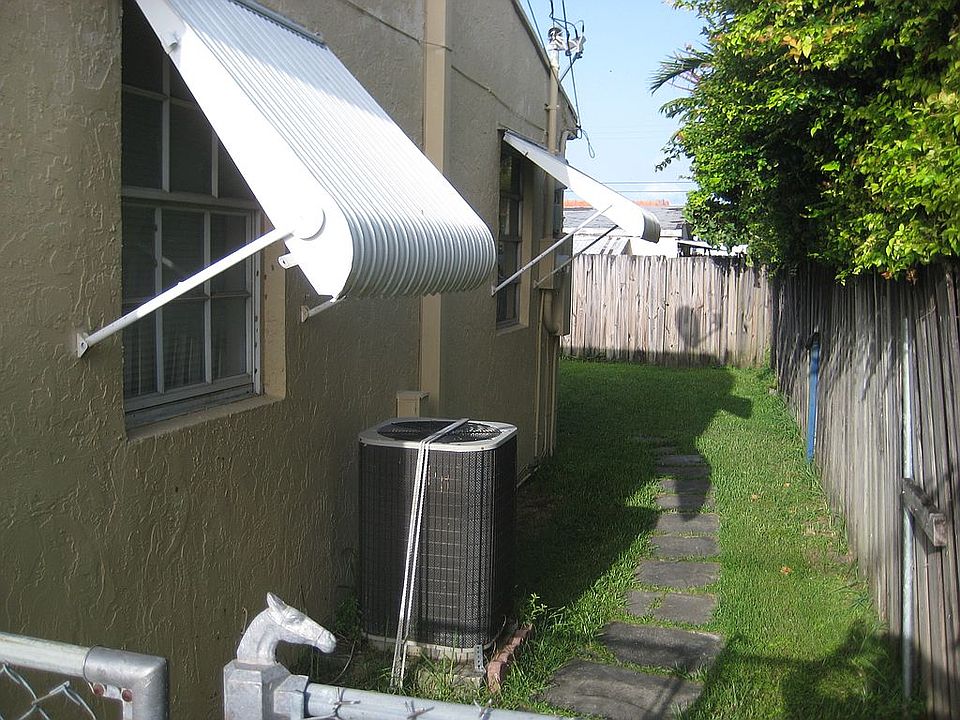 2nd image of 3633 SW 87th Pl