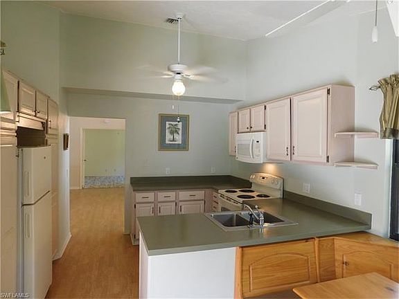 4th image of 27147 Kindlewood Ln