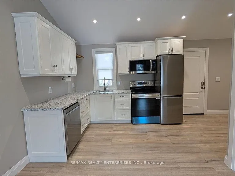 1093 Gallagher Rd #A — Photo 6