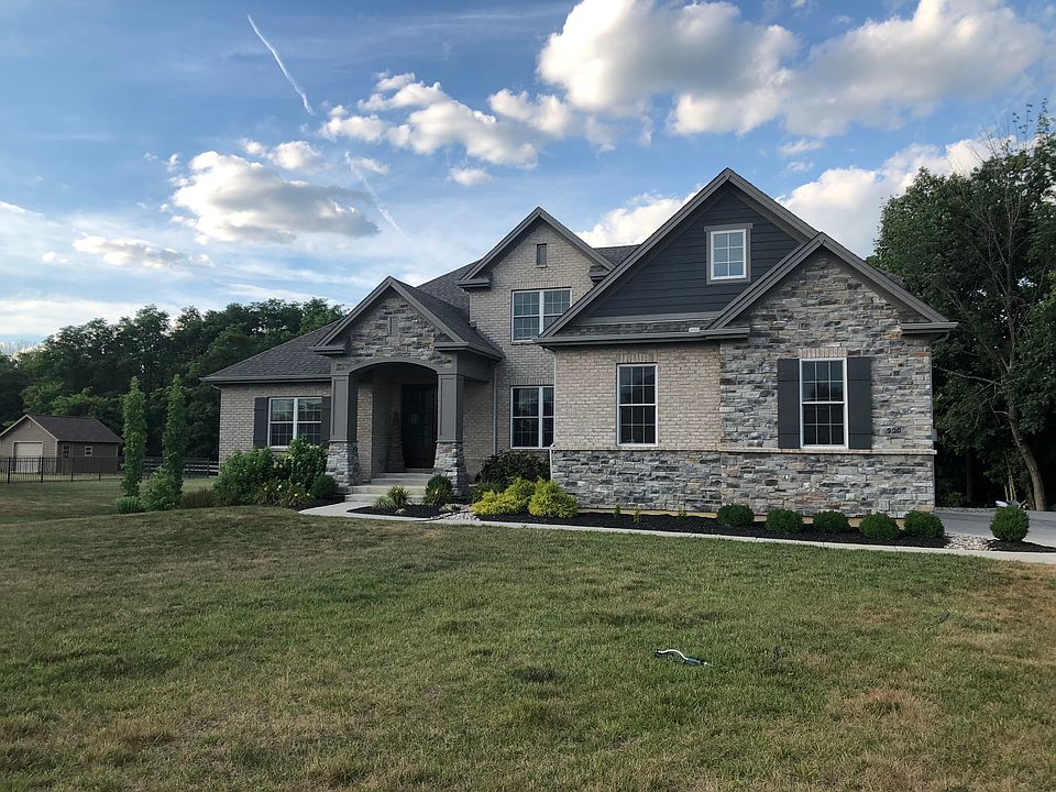 1st image of 900 Creekview Dr