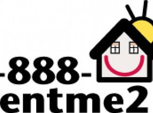 920 Grand Ave APT 2, Waukegan, IL 60085