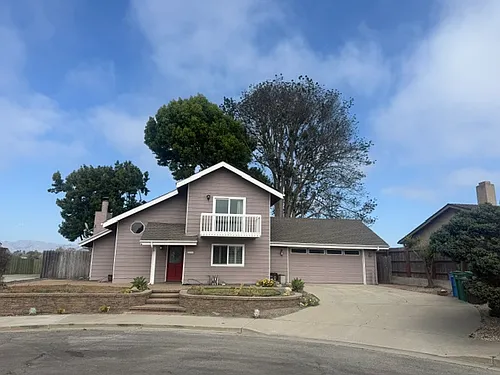 614 Taylor Pl Photo 1