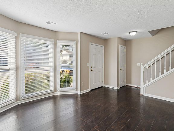 5th image of 5040 Falling Creek Ln