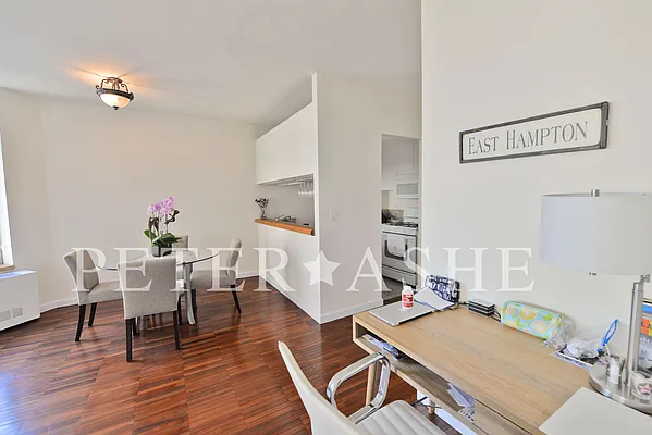 Rented by Peter Ashe | media 9