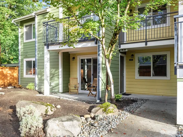 12607 SE 41st Place #H101, Bellevue, WA 98006