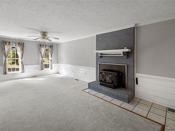 5th image of 6304 Kennedy Ct