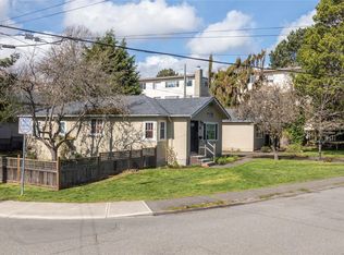 2442/2462 Eastdowne Rd, Oak Bay, BC