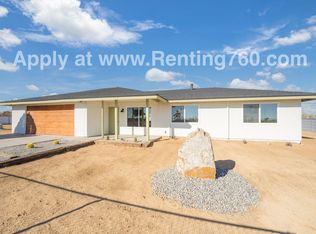 1031 Sunset Mesa Rd, Landers, CA 92285