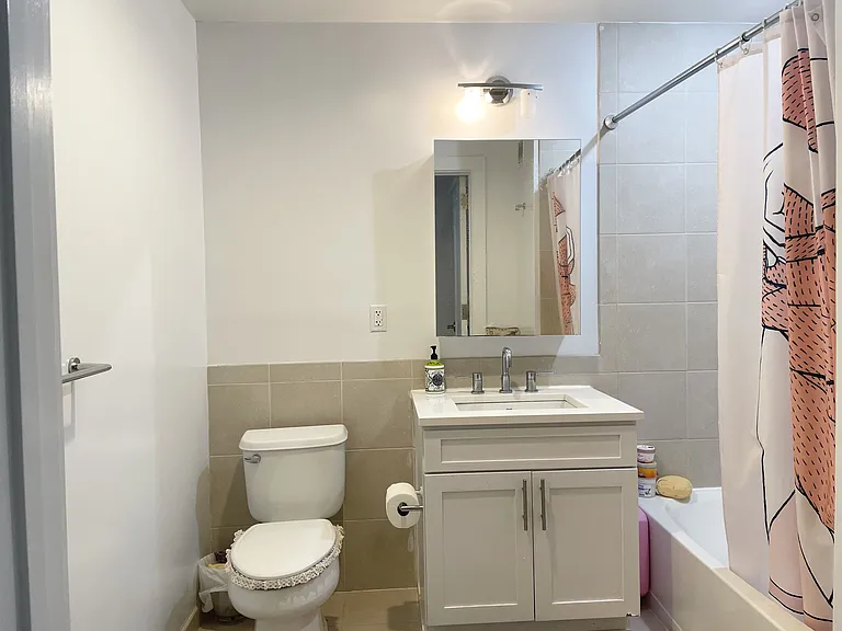 3312 Hudson Ave #10G — Photo 6